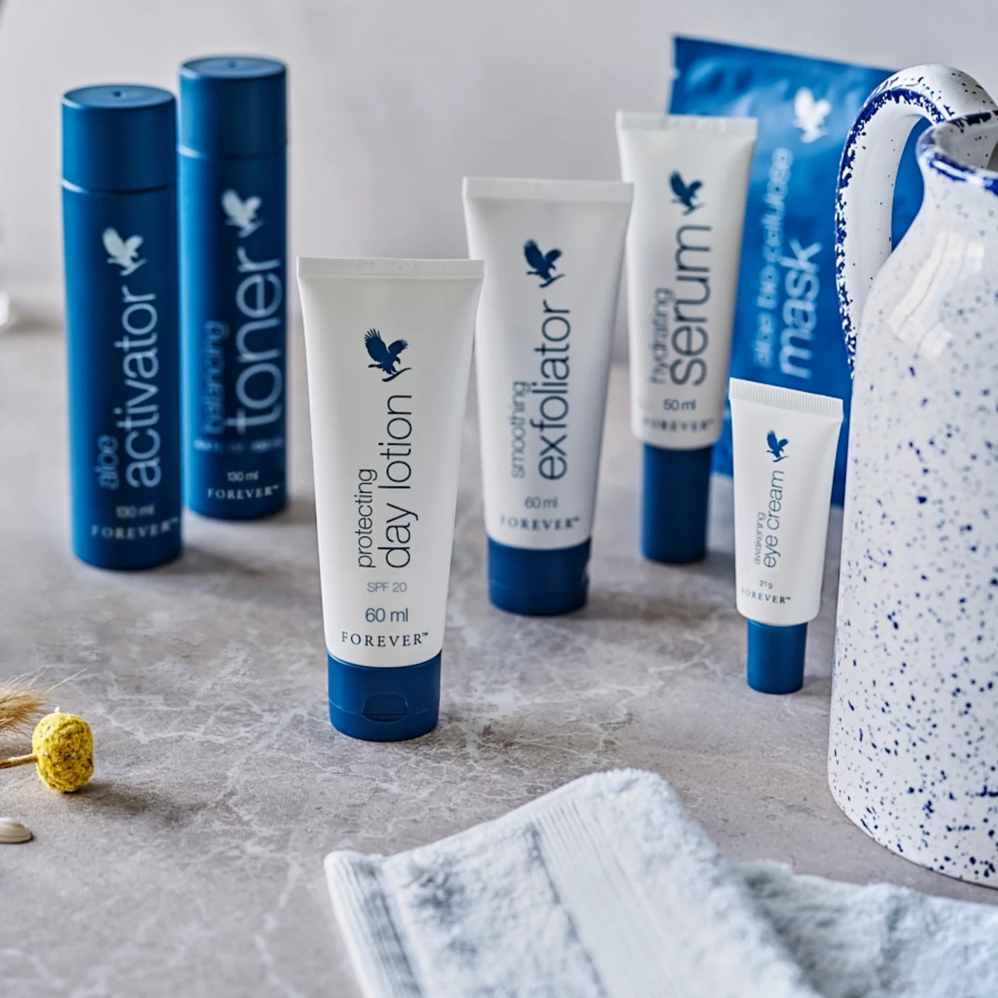 Protecting Day Lotion SPF 20 – Ultimate Self-Care Essential: Moisturize, Nourish & Defend with Natural Mineral UV & Botanicals for Radiant Youth
