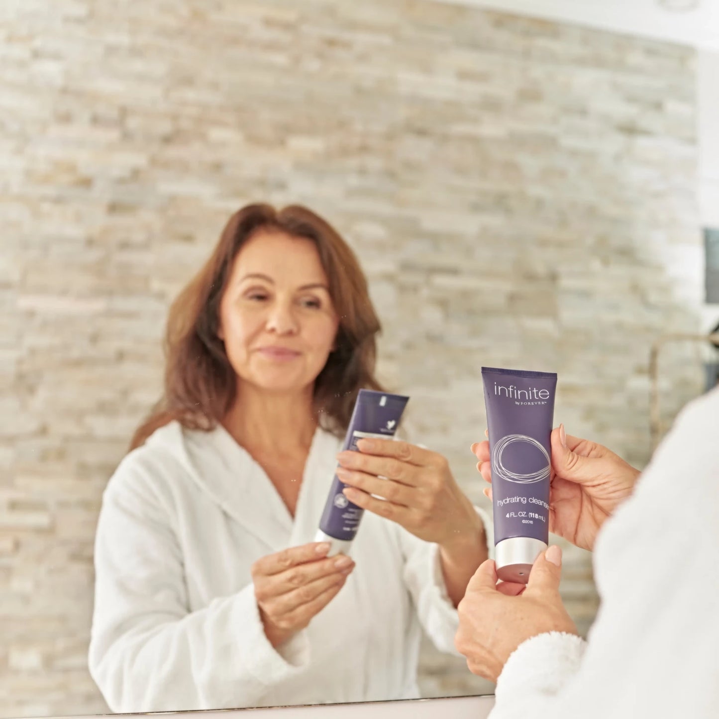 Infinite by Forever Hydrating Cleanser – Unlock Radiant Youth & Ultimate Self-Care | FLP 118ml, Anti-Aging, Moisturizing, Natural & Gluten-Free