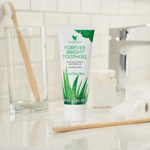 Forever Bright Toothgel: Revitalize Your Smile with Fluoride-Free Aloe Vera, Bee Propolis & Peppermint-Spearmint Flavor – Radiant Oral Health, 4.6 Oz